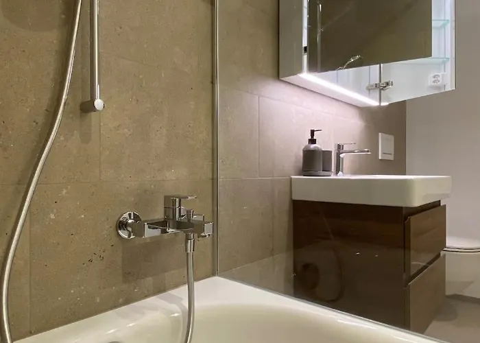 Falke In Apartamento Spiez